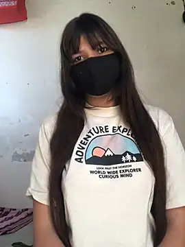 Snapshot of manuu79 chatting on March 7, 2025, 8:02 am manuu79 online show from March 7, 2025, 8:02 am