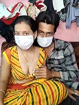 Snapshot of riyagupta5 chatting on November 21, 2025, 6:45 am riyagupta5 online show from November 21, 2025, 6:45 am