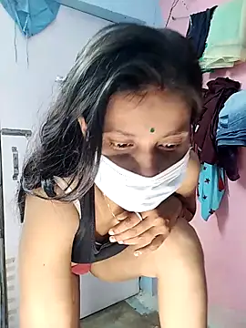 Snapshot of riyagupta5 chatting on September 17, 2025, 5:04 pm riyagupta5 online show from September 17, 2025, 5:04 pm