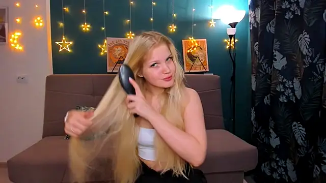 Snapshot of Xloe_Queen chatting on January 28, 2025, 2:10 pm Xloe Queen online show from January 28, 2025, 2:10 pm