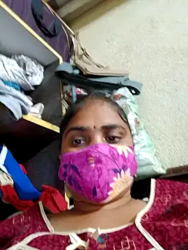 ammullu456 online show from April 13, 2026, 5:28 pm