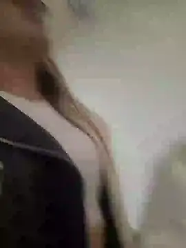 Snapshot of SarahXRusso chatting on January 30, 2025, 9:36 pm SarahXRusso online show from January 30, 2025, 9:36 pm