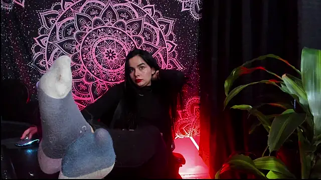 thakytona online show from April 23, 2026, 8:32 pm