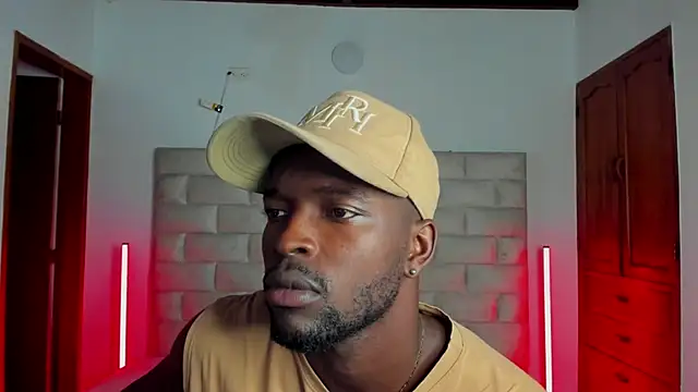 Snapshot of Dylan_Taylor chatting on February 13, 2026, 3:39 am Dylan Taylor online show from February 13, 2026, 3:39 am