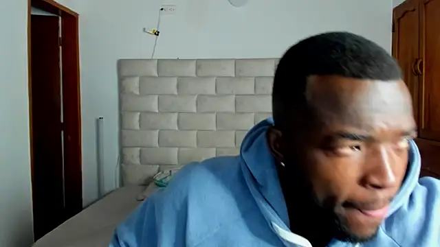 Snapshot of Dylan_Taylor chatting on February 28, 2026, 3:50 am Dylan Taylor online show from February 28, 2026, 3:50 am