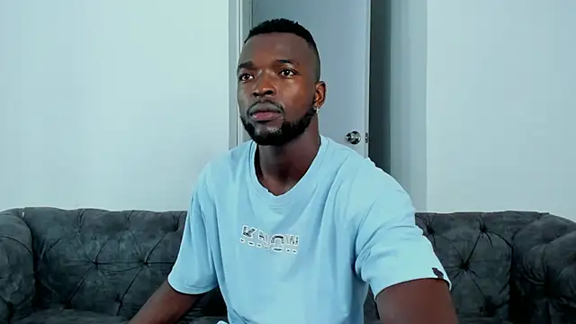 Dylan Taylor online show from October 31, 2025, 4:42 am