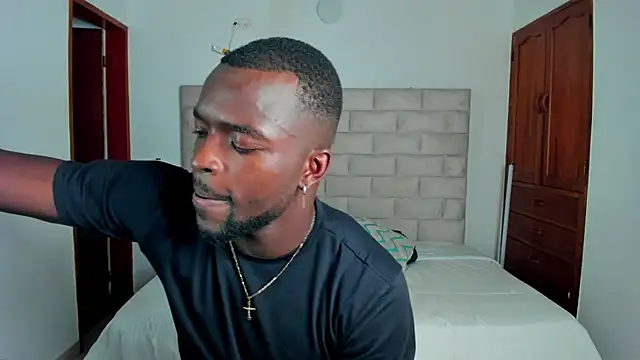 Dylan Taylor online show from December 14, 2025, 8:14 pm