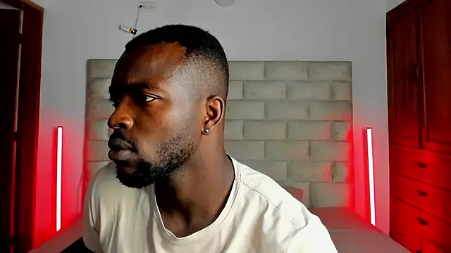 Snapshot of Dylan_Taylor chatting on March 2, 2026, 3:51 am Dylan Taylor online show from March 2, 2026, 3:51 am