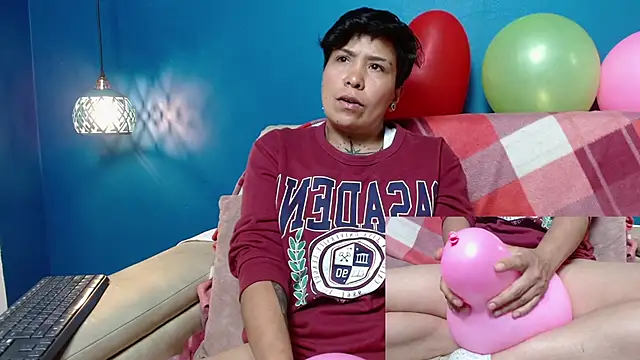 Snapshot of nato_evans chatting on February 2, 2025, 3:21 am nato evans online show from February 2, 2025, 3:21 am