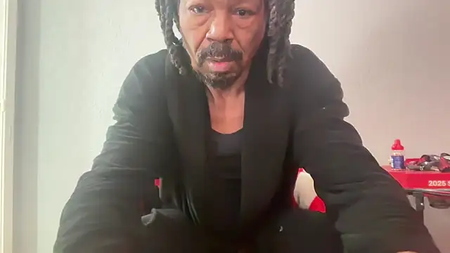 Snapshot of skarfosbabes69 chatting on February 25, 2026, 7:58 pm skarfosbabes69 online show from February 25, 2026, 7:58 pm