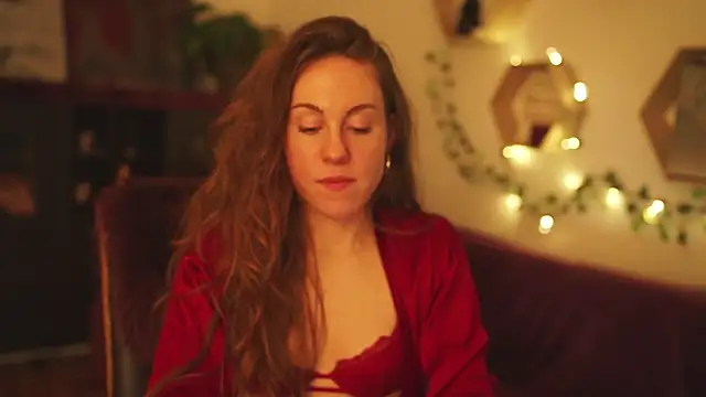 Snapshot of Berberis__Silene chatting on January 22, 2025, 12:38 am Berberis Silene online show from January 22, 2025, 12:38 am