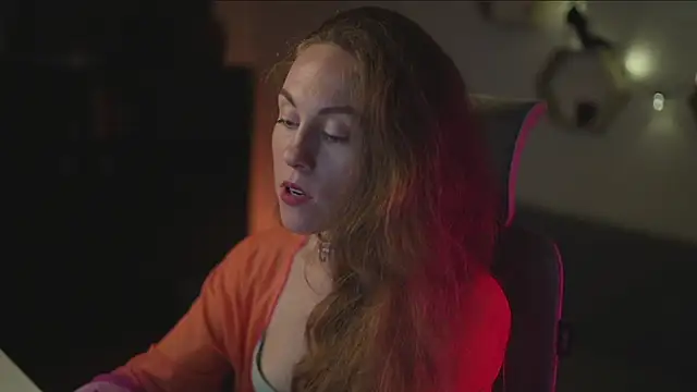 Snapshot of Berberis__Silene chatting on September 14, 2025, 6:52 pm Berberis Silene online show from September 14, 2025, 6:52 pm