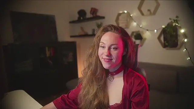 Snapshot of Berberis__Silene chatting on October 26, 2025, 4:40 pm Berberis Silene online show from October 26, 2025, 4:40 pm