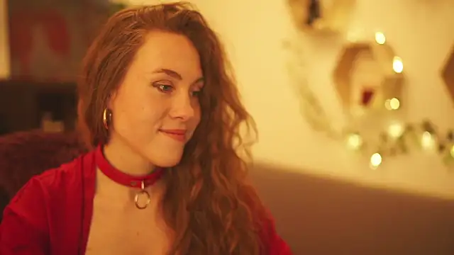 Snapshot of Berberis__Silene chatting on December 14, 2024, 7:36 pm Berberis Silene online show from December 14, 2024, 7:36 pm