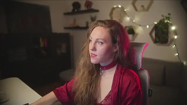 Snapshot of Berberis__Silene chatting on October 25, 2025, 5:35 pm Berberis Silene online show from October 25, 2025, 5:35 pm