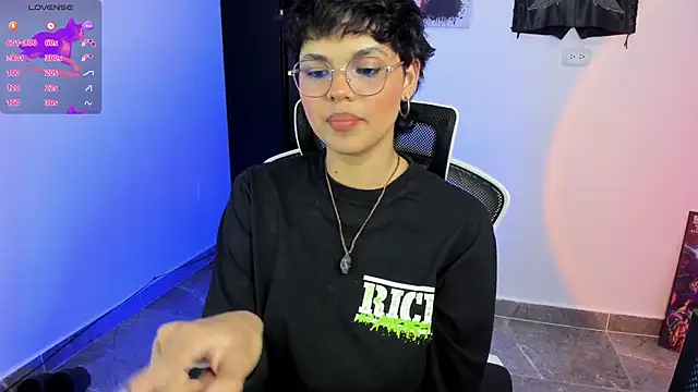 gooddess isis online show from October 21, 2025, 6:13 am