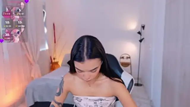 AnabelWolf online show from November 13, 2025, 3:27 pm