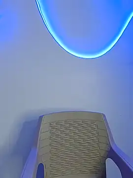 Tamil Shalini Lustyy online show from November 9, 2025, 4:33 pm