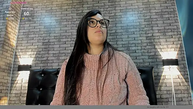 Victoria Ponce1 online show from November 11, 2025, 4:24 pm