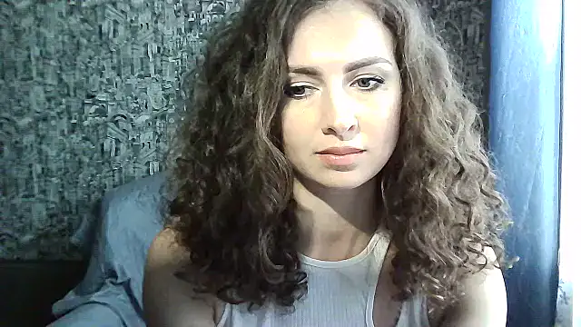 vanessaxmia online show from December 13, 2024, 7:36 am