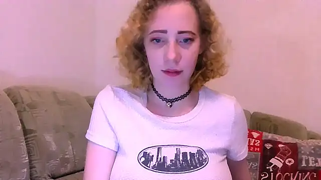 Snapshot of MelxMellie chatting on January 28, 2025, 9:40 pm MelxMellie online show from January 28, 2025, 9:40 pm