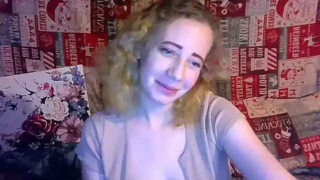 Snapshot of MelxMellie chatting on March 12, 2025, 11:54 pm MelxMellie online show from March 12, 2025, 11:54 pm