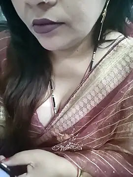 Snapshot of Mayuri77 chatting on May 9, 2026, 6:06 am Mayuri77 online show from May 9, 2026, 6:06 am
