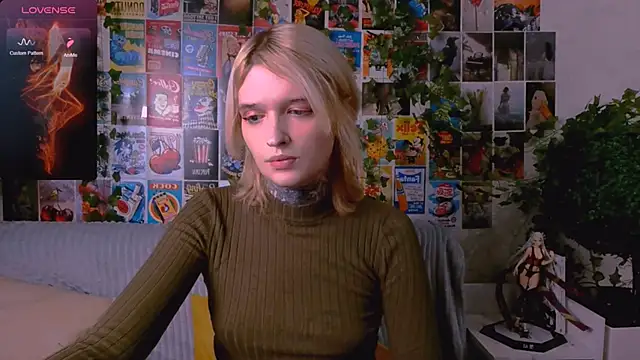 Simona Rain online show from November 19, 2025, 7:14 pm