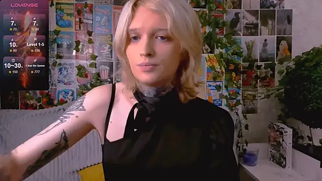 Simona Rain online show from October 30, 2025, 11:45 pm