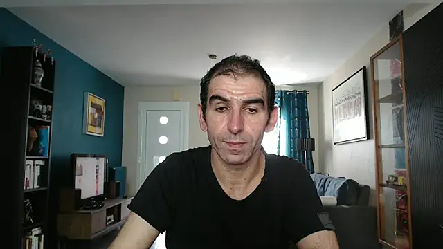 Snapshot of Samir_44200 chatting on April 8, 2026, 2:18 pm Samir 44200 online show from April 8, 2026, 2:18 pm
