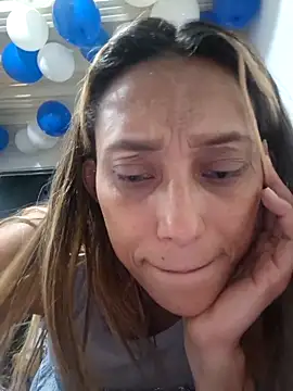 salome drasin online show from May 15, 2026, 11:14 pm