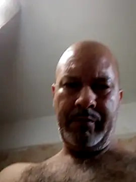 Snapshot of Juan_45 chatting on June 9, 2026, 10:33 pm Juan 45 online show from June 9, 2026, 10:33 pm