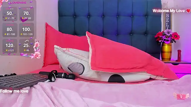 Snapshot of Hellen_starx chatting on October 2, 2025, 4:16 am Hellen starx online show from October 2, 2025, 4:16 am