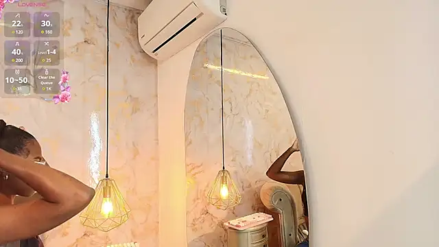 Snapshot of briannaduque chatting on September 16, 2025, 2:18 pm briannaduque online show from September 16, 2025, 2:18 pm