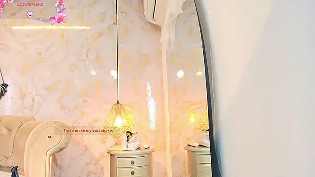 Snapshot of briannaduque chatting on October 16, 2025, 1:30 pm briannaduque online show from October 16, 2025, 1:30 pm