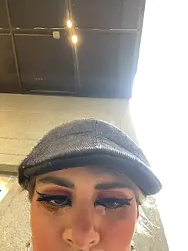 Snapshot of Trinity___s chatting on January 27, 2025, 6:41 pm Trinity s online show from January 27, 2025, 6:41 pm