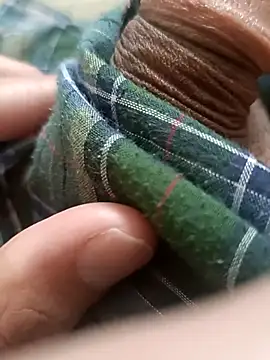 EE9EE9 online show from September 8, 2025, 8:30 pm