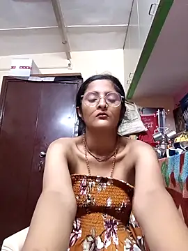 BabySlimmy10 online show from September 28, 2025, 6:59 pm