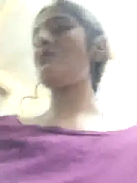 BabySlimmy10 online show from October 4, 2025, 8:32 pm