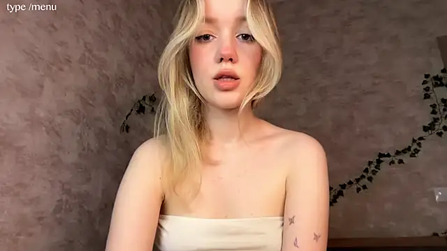 cutiemia0 online show from July 22, 2026, 10:17 am