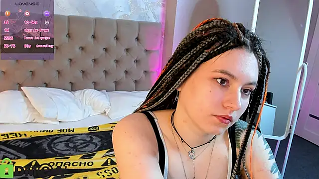 Snapshot of Bonni_Meiz chatting on February 4, 2026, 3:23 am Bonni Meiz online show from February 4, 2026, 3:23 am