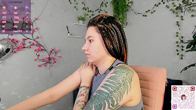 Snapshot of Bonni_Meiz chatting on February 17, 2026, 3:15 am Bonni Meiz online show from February 17, 2026, 3:15 am