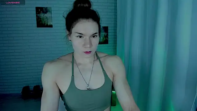 Snapshot of Lisa_Ray chatting on June 3, 2026, 10:36 pm Lisa Ray online show from June 3, 2026, 10:36 pm