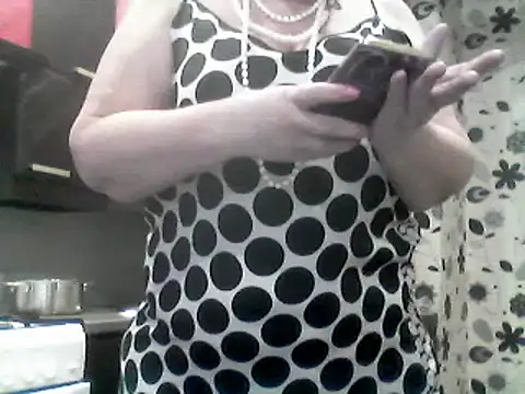 Lisa Suzie online show from February 9, 2025, 6:43 am