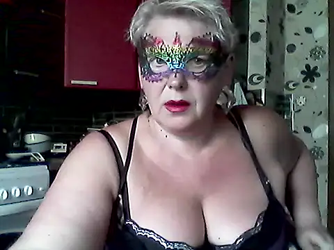 Lisa Suzie online show from May 22, 2026, 8:12 am