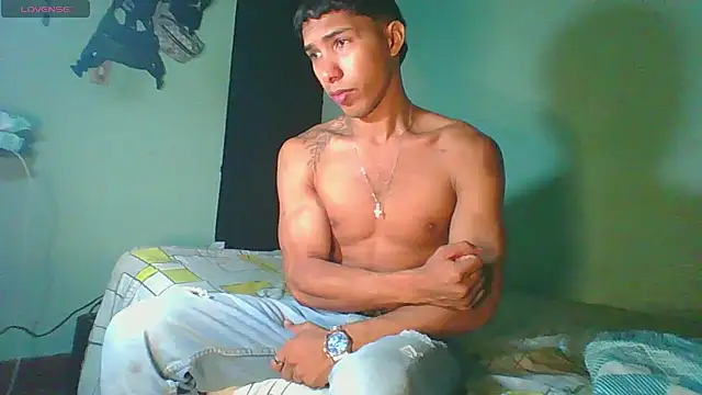 Snapshot of maximo_vega_newv chatting on February 22, 2025, 6:50 am maximo vega newv online show from February 22, 2025, 6:50 am