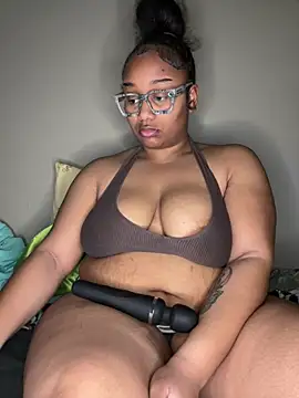 Joy Tsubaki online show from February 2, 2025, 11:07 am