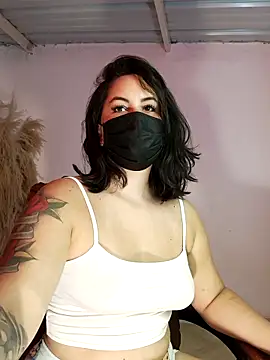 Aiunii1 online show from October 25, 2025, 12:04 pm