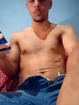 Snapshot of Paunoseucuzao chatting on December 4, 2025, 1:43 pm Paunoseucuzao online show from December 4, 2025, 1:43 pm