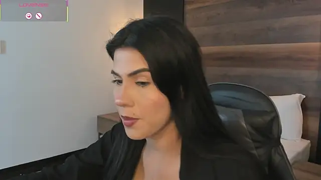 stephanya  online show from March 6, 2026, 7:09 pm